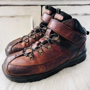 Apex Legends Mens Ariya Brown Leather Worn Distressed Hiking Boots - Size 10.5